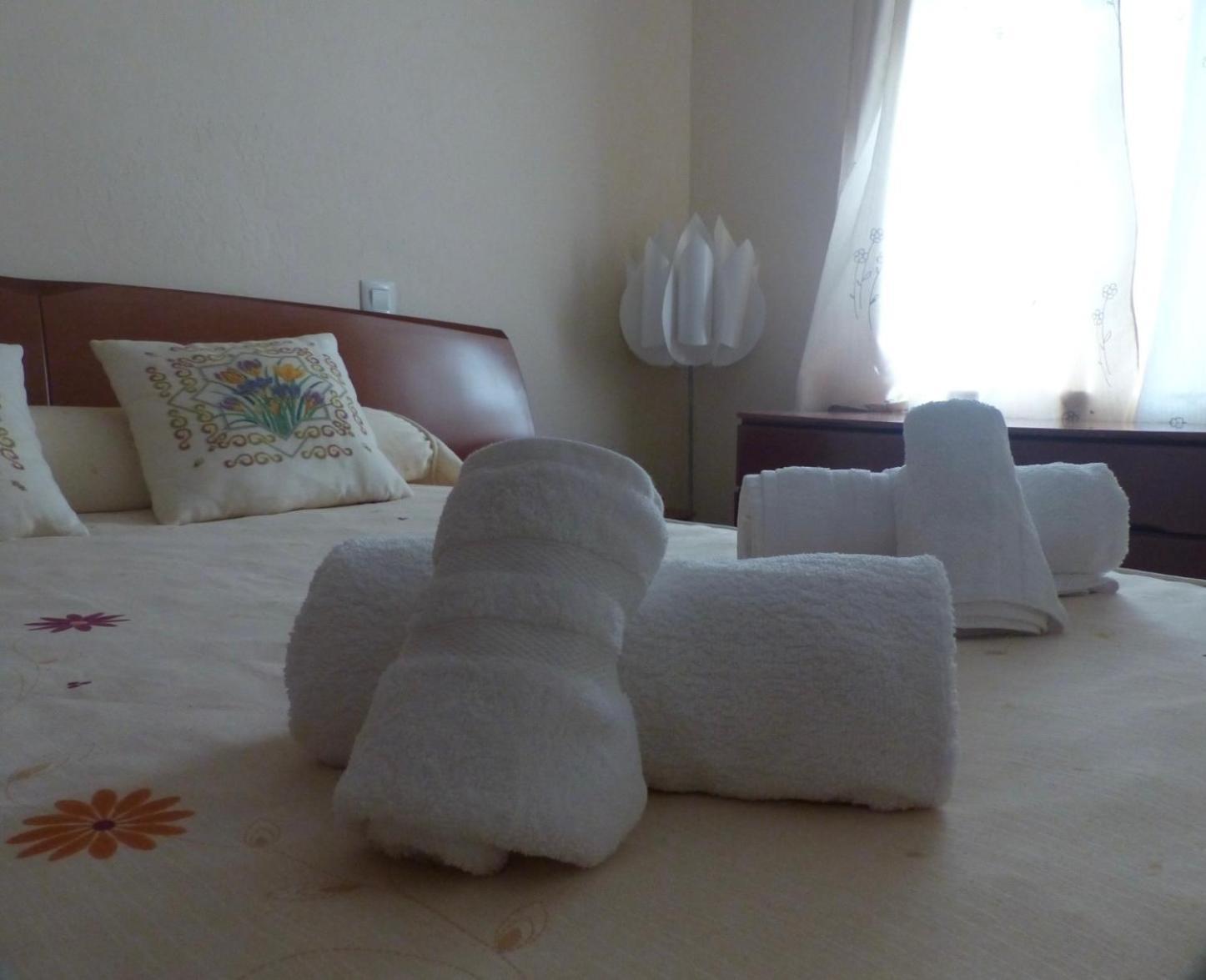 Casa Pilar Villa Guadalcanal Ngoại thất bức ảnh